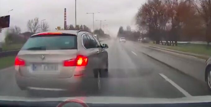 parowka-bmw-wyprzedzanie-hamowanie