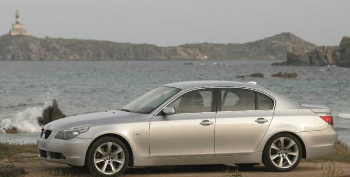 Ceny BMW Serii 5 E60 sięgnęły już dna! Auto można kupić już za 10 000 zł! Zobacz jak wygląda taki egzemplarz! Ma ponad 200 KM!