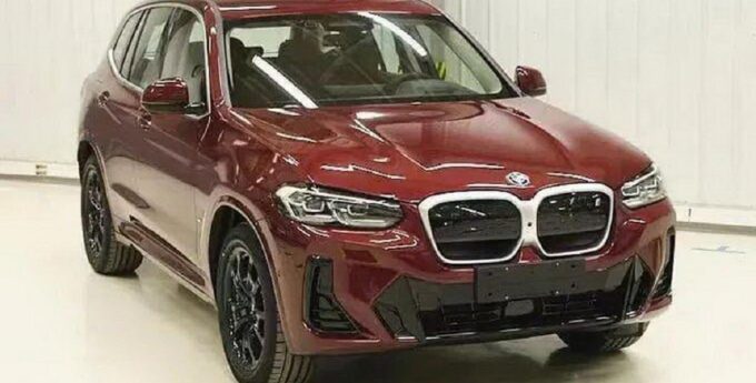 BMW iX3 lifting 2022