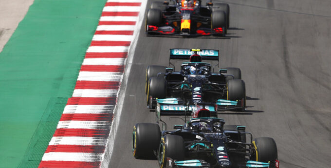 Co się stanie, gdy Hamilton i Verstappen będą mieli tyle samo punktów?
