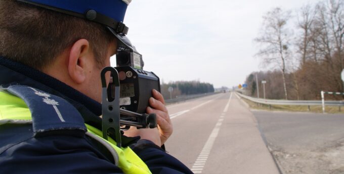 kierowcy prawo jazdy nadmierna prędkość policja