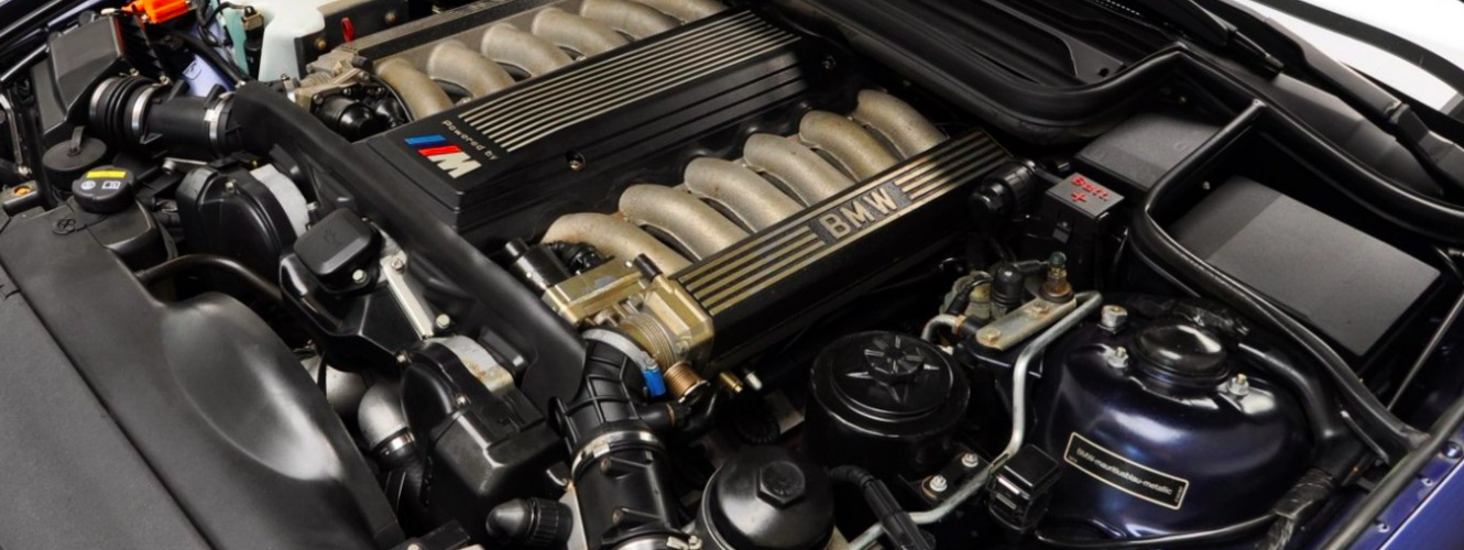 ostatnie-bmw-z-silnikiem-v12-manual