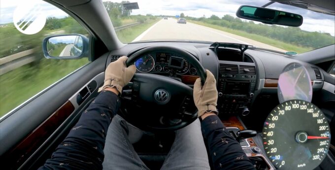 2004-vw-touareg-v10-diesel-top-speed-run
