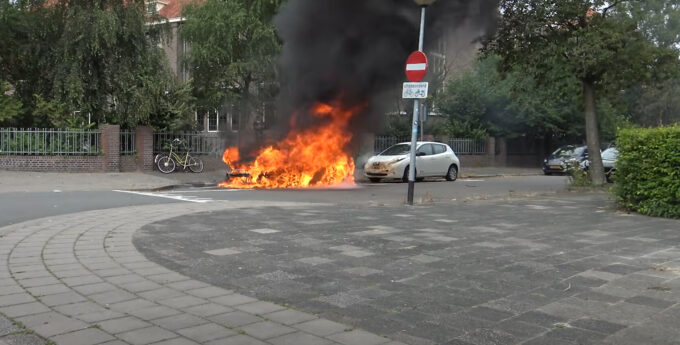 Polskie baterie niemal zabiły dziecko w Holandii! Volkswagen przegrał z ogniem! [WIDEO]