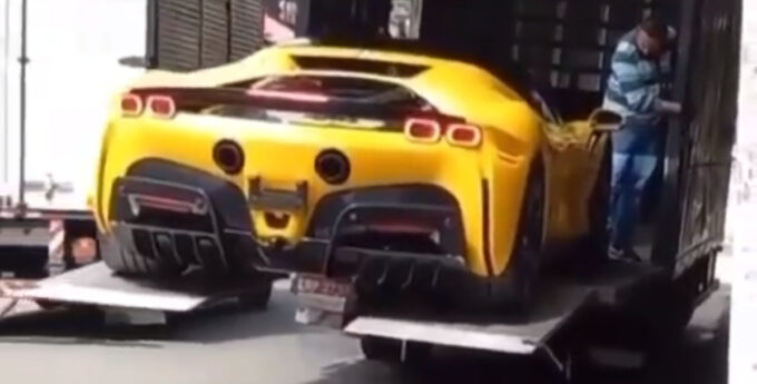 Fatalna dostawa Ferrari SF90 Stradale
