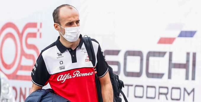 Robert Kubica jest na GP Rosji! Znowu zastąpi Raikkonena?