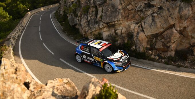 Kajetanowicz w top3 WRC3