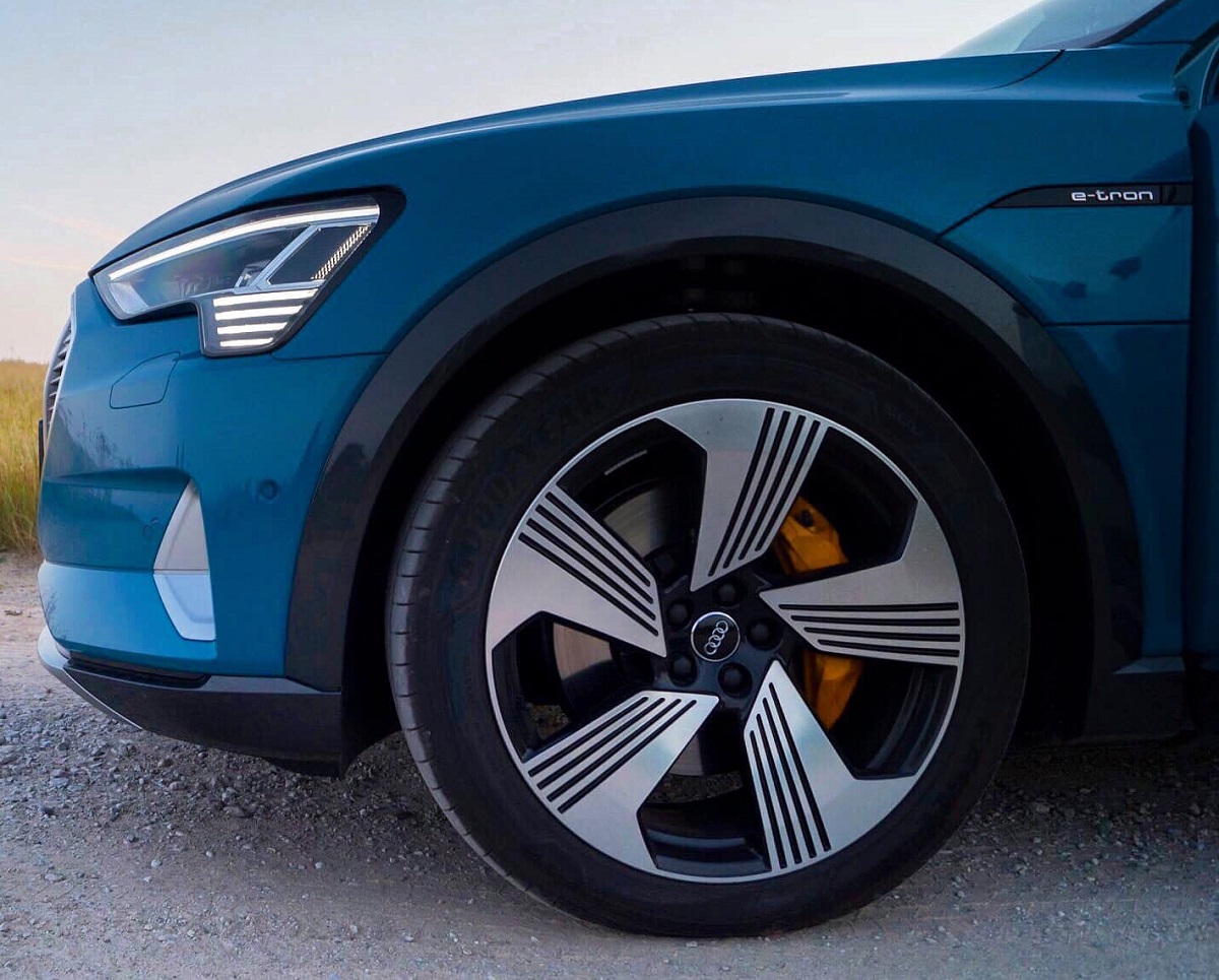 audi etron zniżka na paliwa eksploatacja samochodów