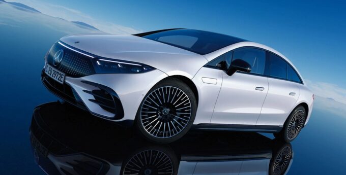mercedes EQS