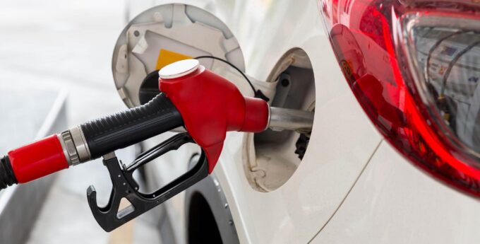 Od 1 lutego 8 proc. VAT na diesel, benzynę i LPG