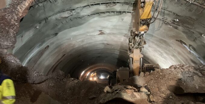Tunel w ciągu S3 na Dolnym Śląsku przebity! Wartość umowy wynosi ponad 1,5 mld zł