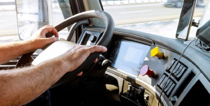 kierowca wysoki mandat za brak wpisu do tachografu