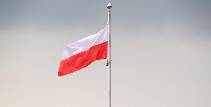 Jutro syreny alarmowe zawyją rano w całej Polsce. Jest decyzja MSWiA. Co jest tego powodem?