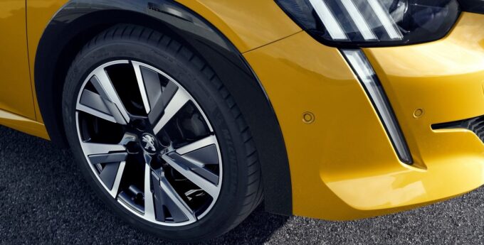 Peugeot 208 2020