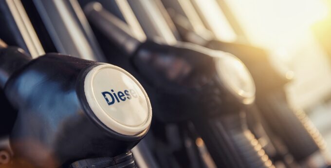 Znakomite wieści dla tankujących diesel i benzynę