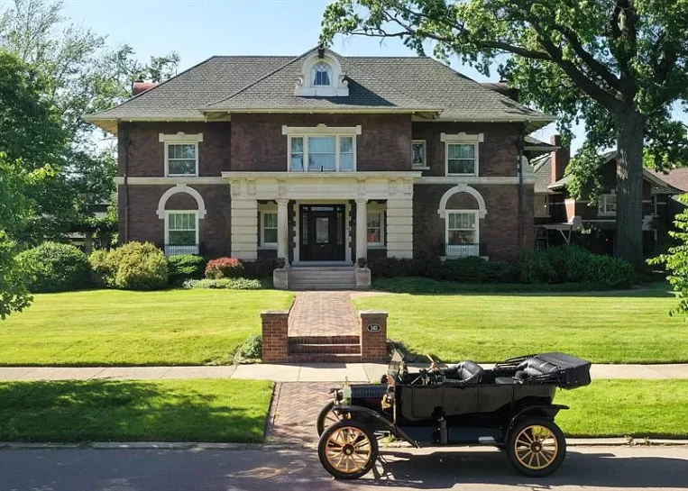 Dom Henry’ego Forda wystawiony na sprzedaż. Cena jest bardzo kusząca [LINK DO AUKCJI]