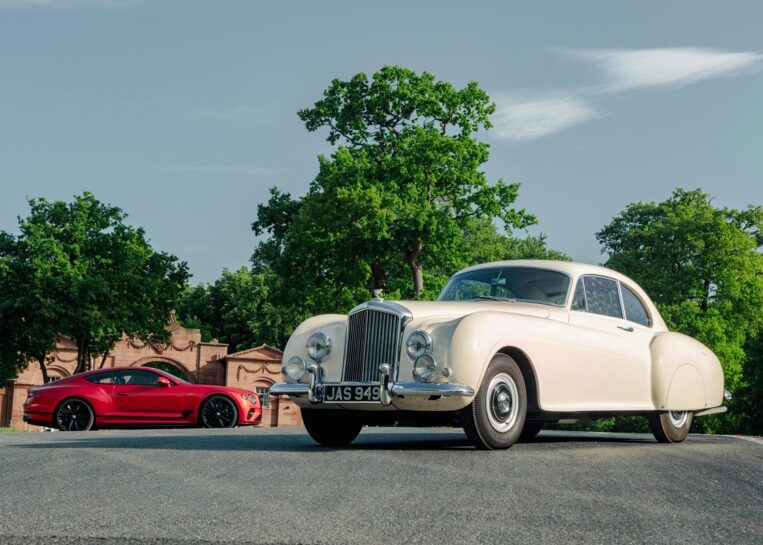 Bentley Continental ma powody do świętowania. Marka skończyła właśnie 70 lat