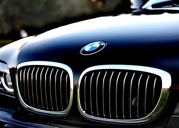 system ecall BMW sprawcą mandatu