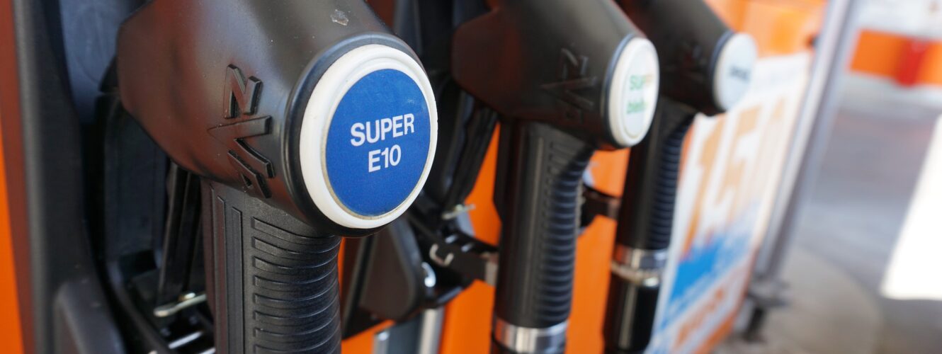PILNE: Rząd przedłuża tarczę antyinflacyjną. Jaka obniżka na paliwa i ogrzewanie?