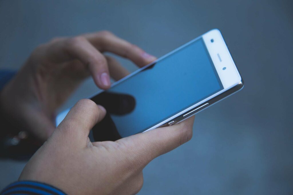 telefon telefonu oszust oszustwo