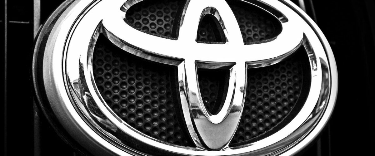 Toyota we współpracy z CJPT zbuduje system zasilania pojazdów bezemisyjnych