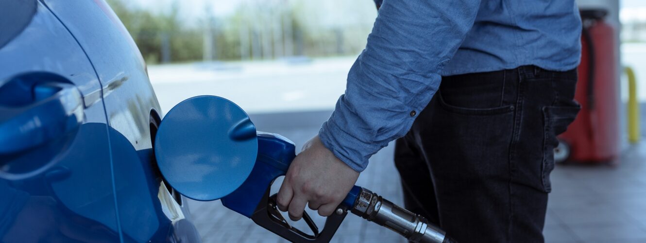 PILNE: 5 września z obniżkami cen paliw. Diesel, benzynę i LPG zatankujemy za lepsze pieniądze