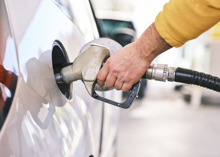 Zmiany cen na stacjach stają się faktem – benzyna to szok. Tyle zapłacimy między 19 a 25 września za wybrane paliwa