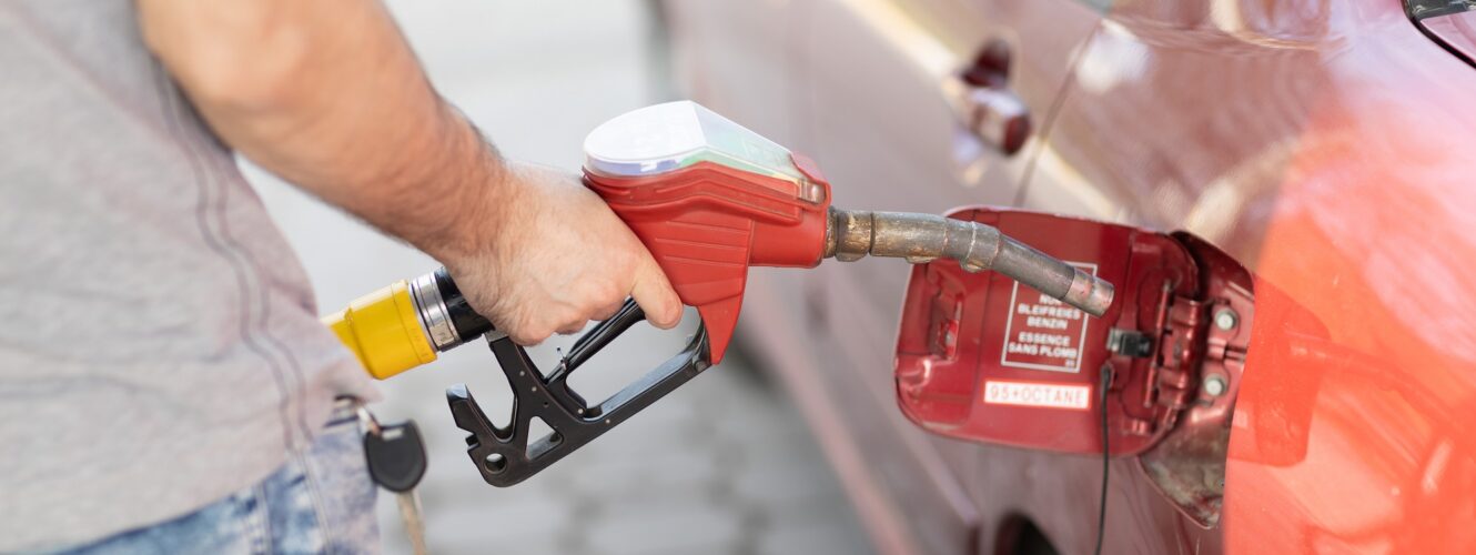 PILNE: Diesel oraz benzyna w 24h rekordowo zdrożały! Drogie tankowanie na stacjach paliw jeszcze przed weekendem