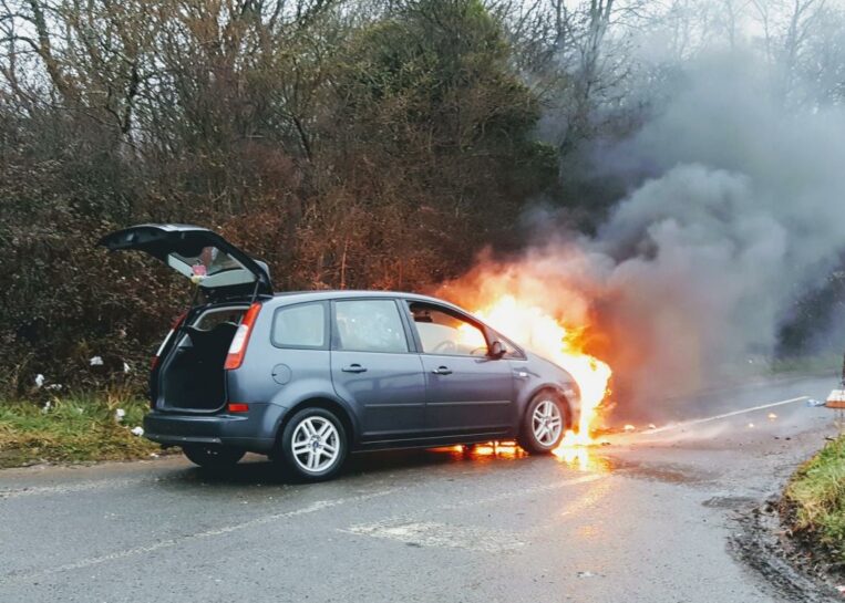 Ogromny błąd podczas gaszenia samochodu! Niemal każdy robi to źle!