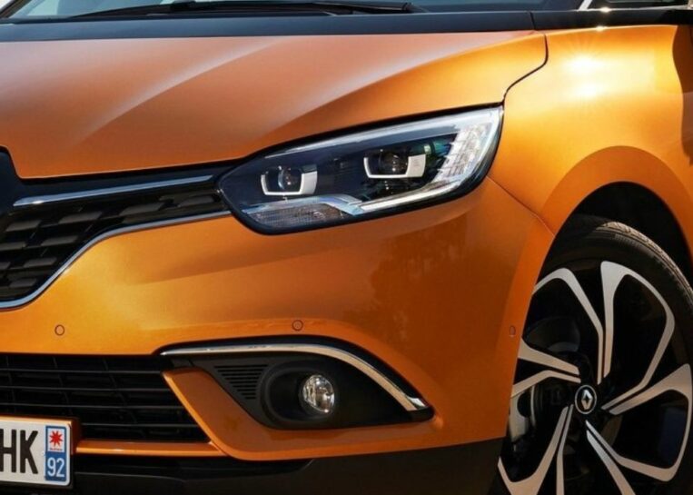 renault-scenic-uzywane