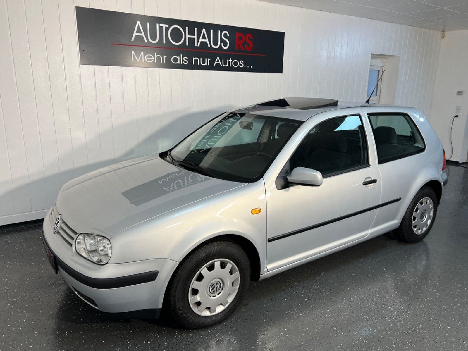 82-letni-dziadek-volkswagen-golf