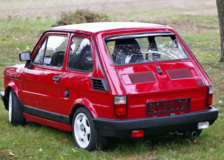 sprzedaz samochodow fiat