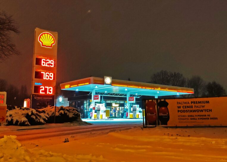 Stacja Shell zimą