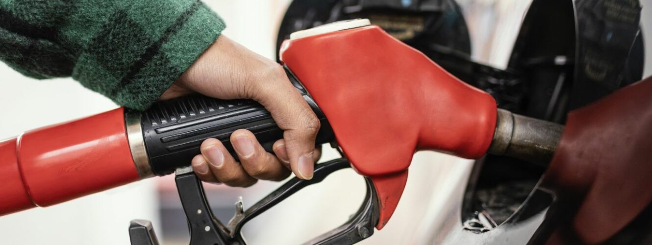 5 lutego dla tych którzy tankują diesel odbije się czkawką. Wiadomo już jaki los czeka posiadaczy samochodów z tym silnikiem