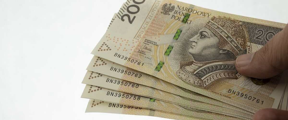 Od 1 maja dodatkowe pieniądze dla seniorów?! ZUS zabrał już głos w tej sprawie!