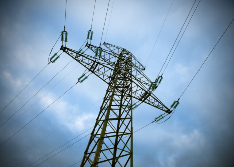 samochody elektryczne pompy ciepła brak prądu