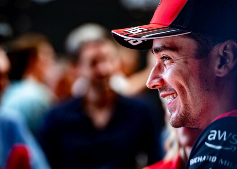 bahrajn f1 ferrari red bull mercedes formuła 1 leclerc hamilton verstappen testy