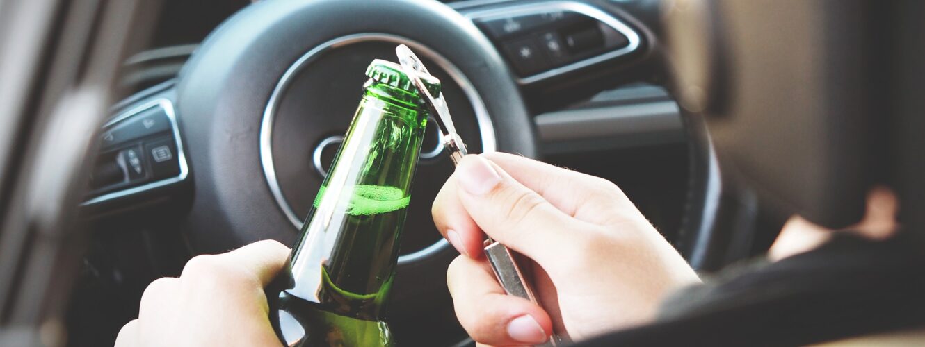 alkohol jazda pod wpływem alkoholu zakaz kierowca samochód
