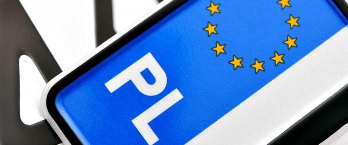 Tablice rejestracyjne – musisz to zrobić zanim będzie za późno! Mandat to nawet 10 tys. złotych