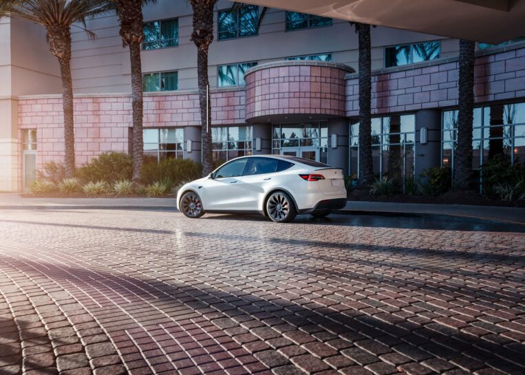 Tesla Model Y 2023