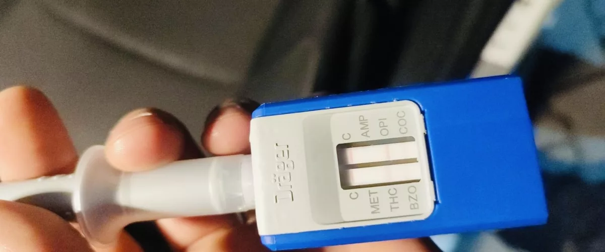 Ta kontrola drogowa była strzałem w dziesiątkę. Naćpany kierowca i areszt dla dwóch pasażerów