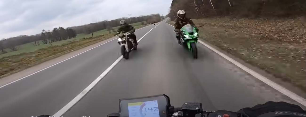 motocykl motocyklista nagranie prędkość przerażające karma