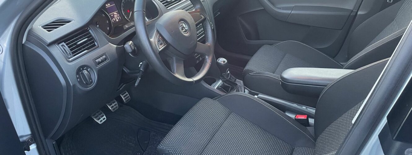 praktycznie-nowa-skoda-rapid