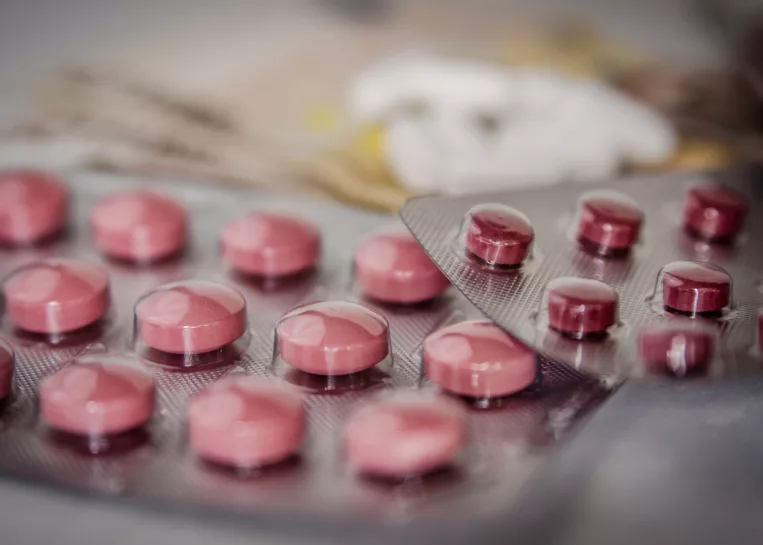 Przypominamy o ważnym rządowym programie. Oto jak otrzymać bezpłatne leki w Polsce