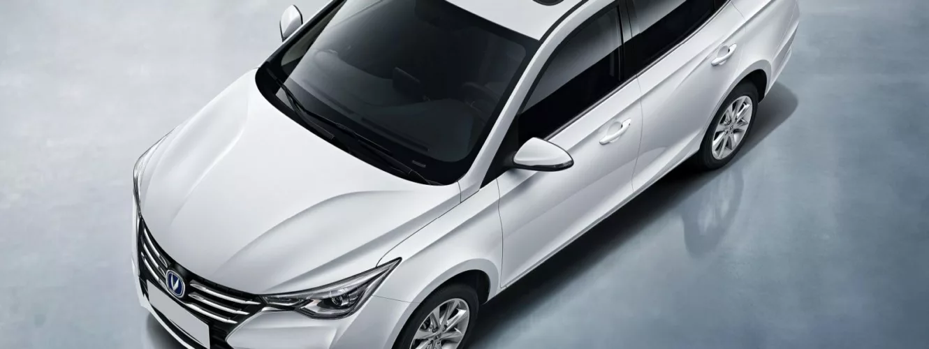 sedan-changan-za-32-tys