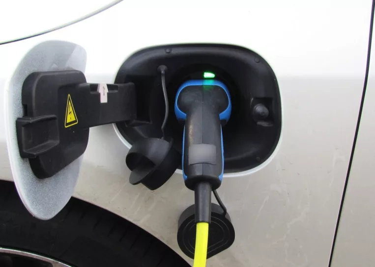 Elektryczna rewolucja musi poczekać? Cała koncepcja jest mocno zagrożona!