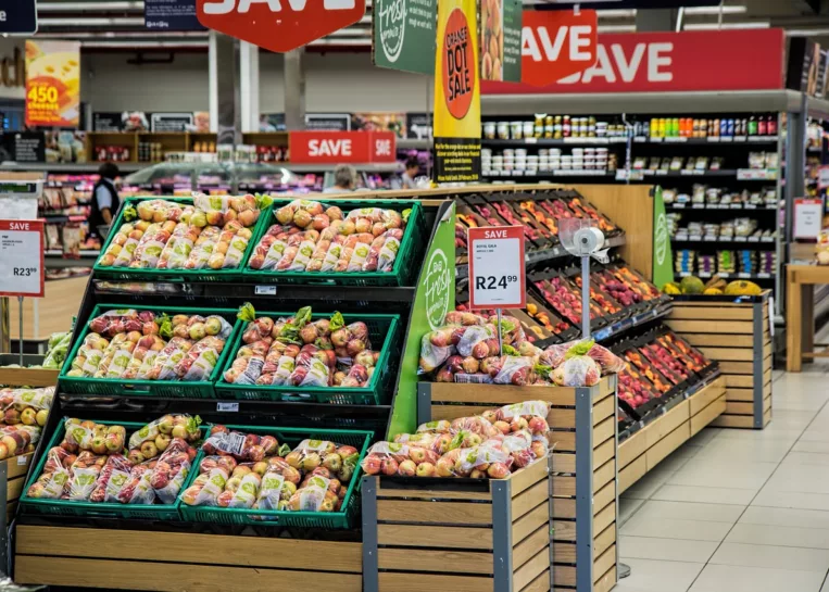 W tym supermarkecie już gotówką nie zapłacisz. Wielkie zmiany stają się faktem