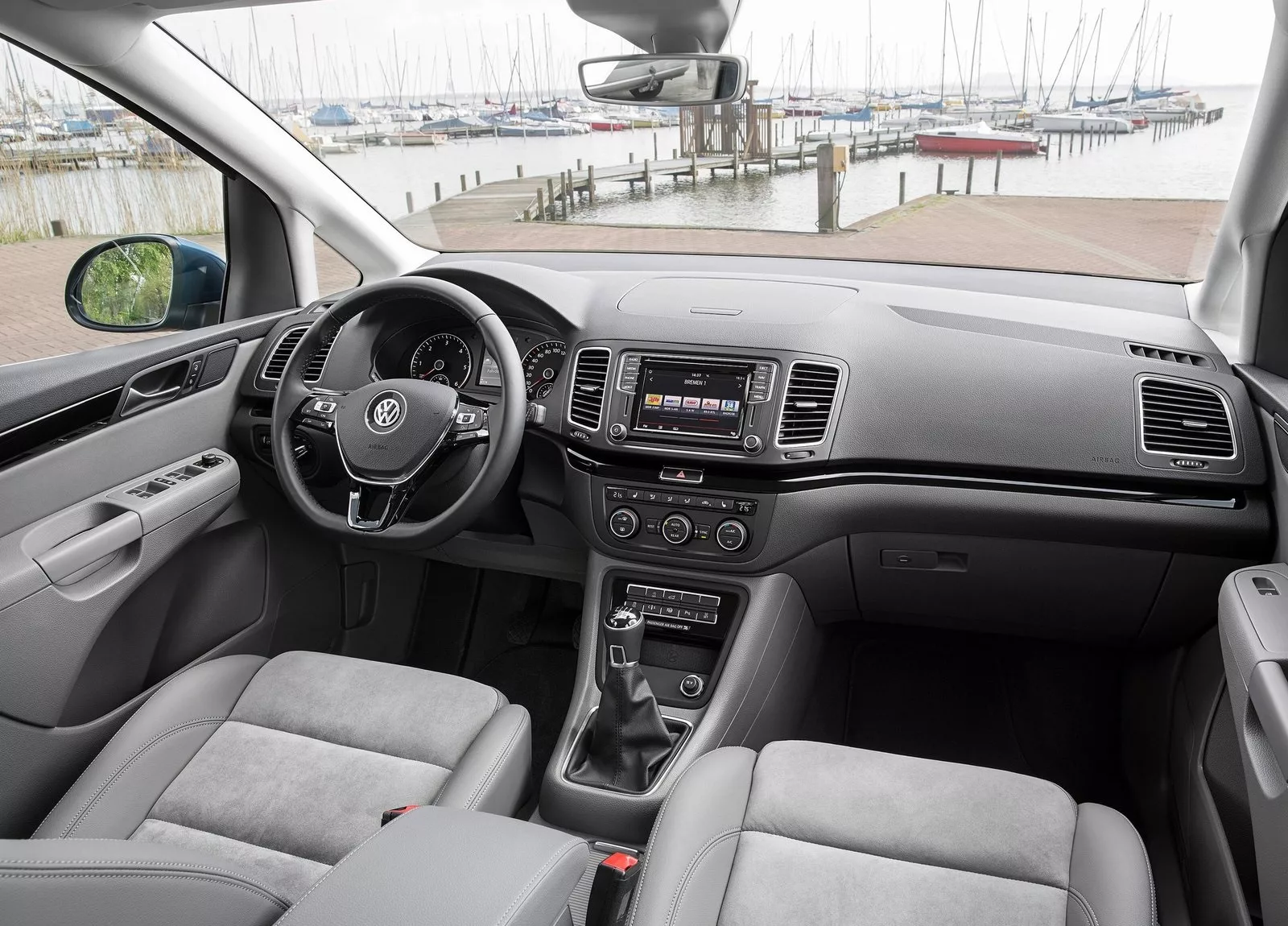 volkswagen-sharan-minivan-tdi