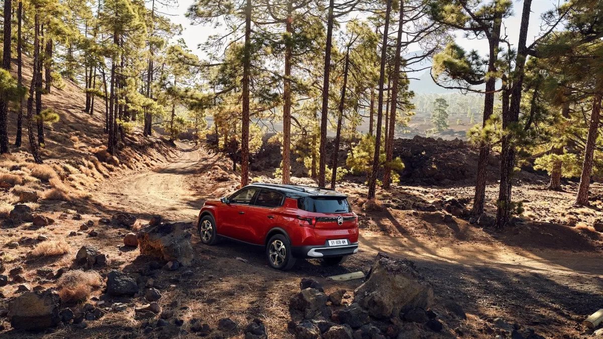 Więcej niż Dacia, taniej niż konkurencja. SUV, który rozbija bank w 2026 roku potaniał o 10 000 zł