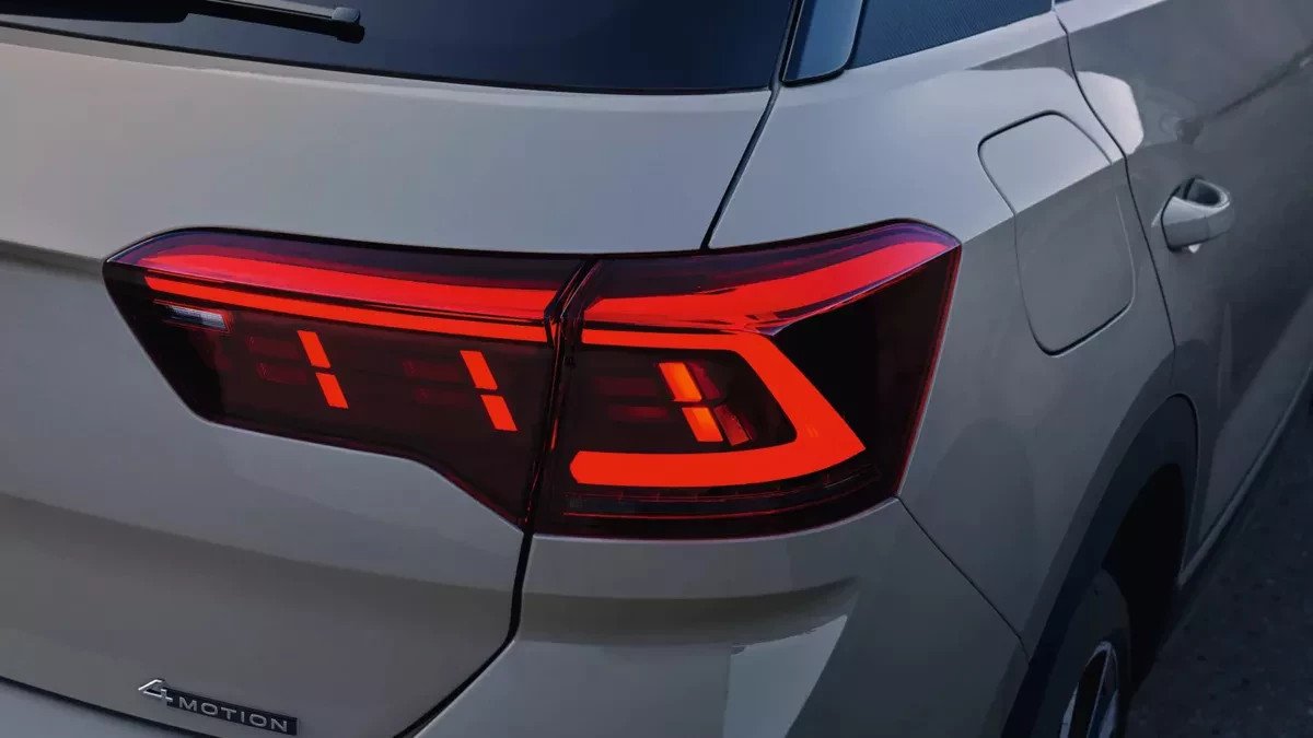 Przeceniony o 20 000 zł SUV uruchomił wielki boom zakupowy. Okazał się tak dobry, iż pozbawił Dacię sprzedażowego podium